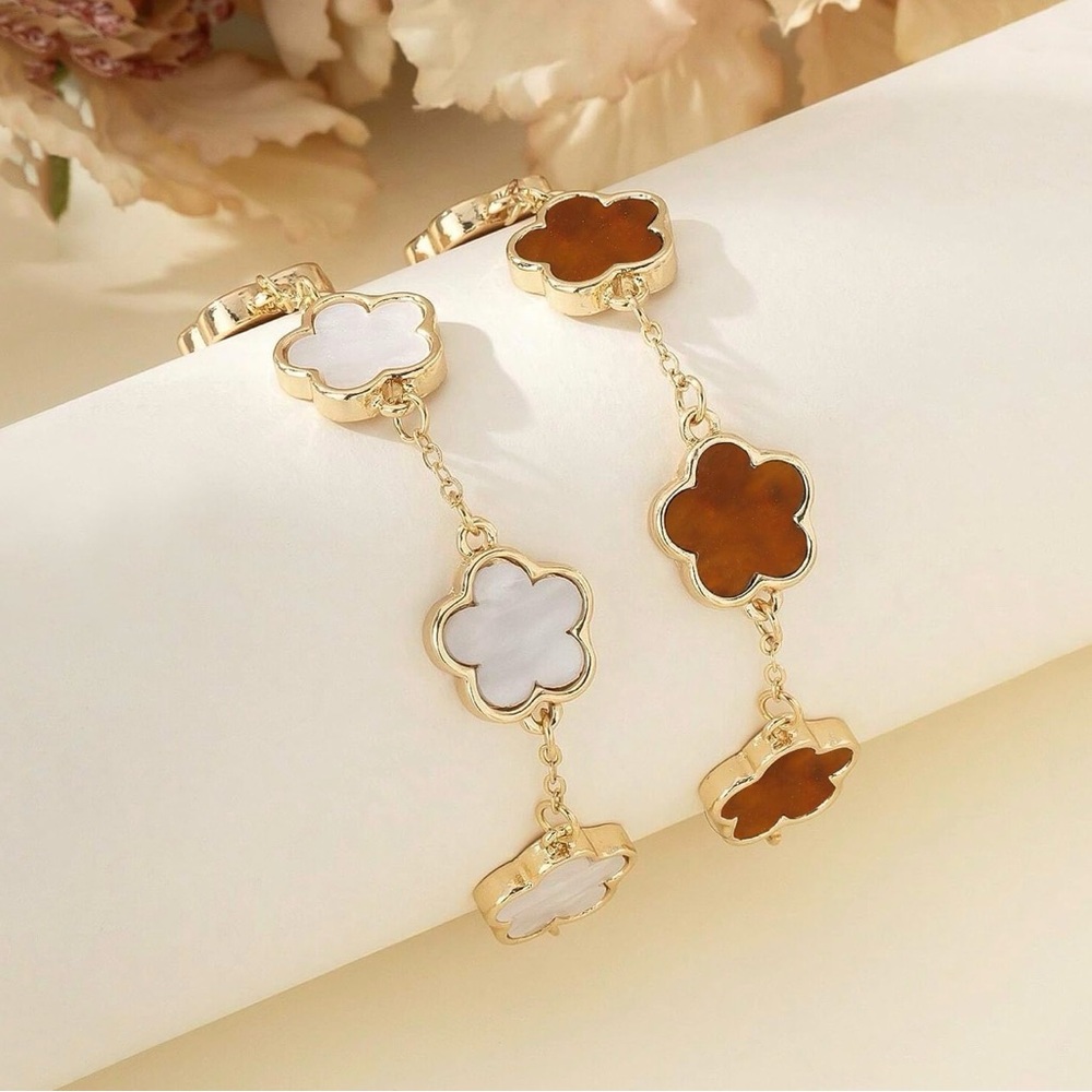 Set of 2 Elegant Gold/White Flower and gold/brown Bracelets